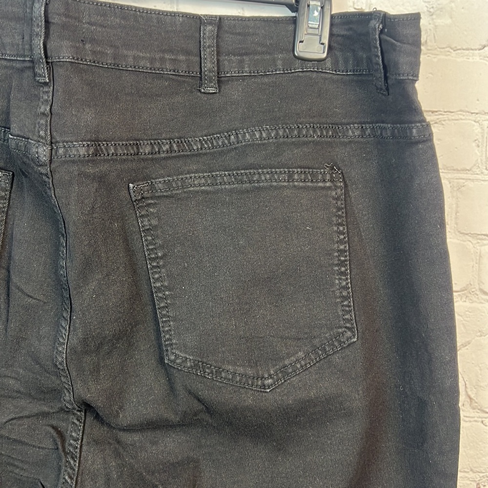 BloomChic Black Stretchy High Rise Jeans Plus Size 20 (2X) & 26 (4X) - Picture 7 of 7